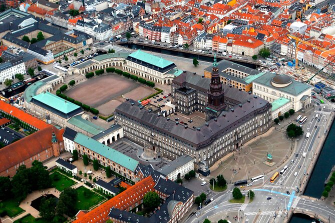 2-Hour Walking Introduction to Copenhagen and its Main Sights - Amalienborg Palace and the changing of the guard