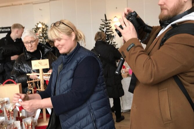 2 Hours Paper Hearts Weaving Activity in Copenhagen - What you take home