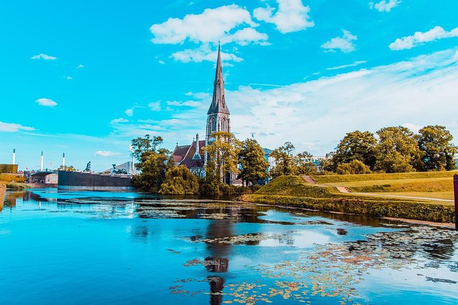 3 Hours Private Bike Tour in Copenhagen - From Amagertorv to the old center