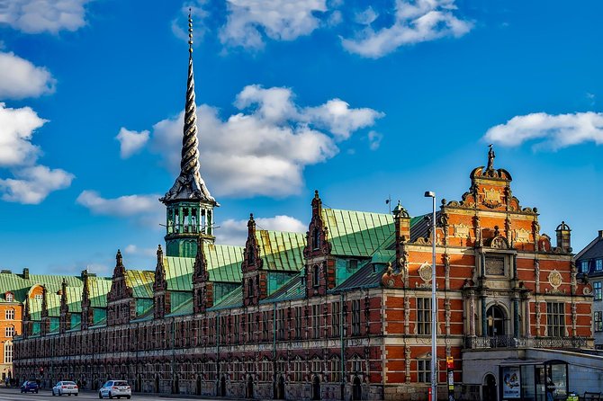 3h walking tour, small group max 10 people Copenhagen - The Round Tower and a five-minute introduction