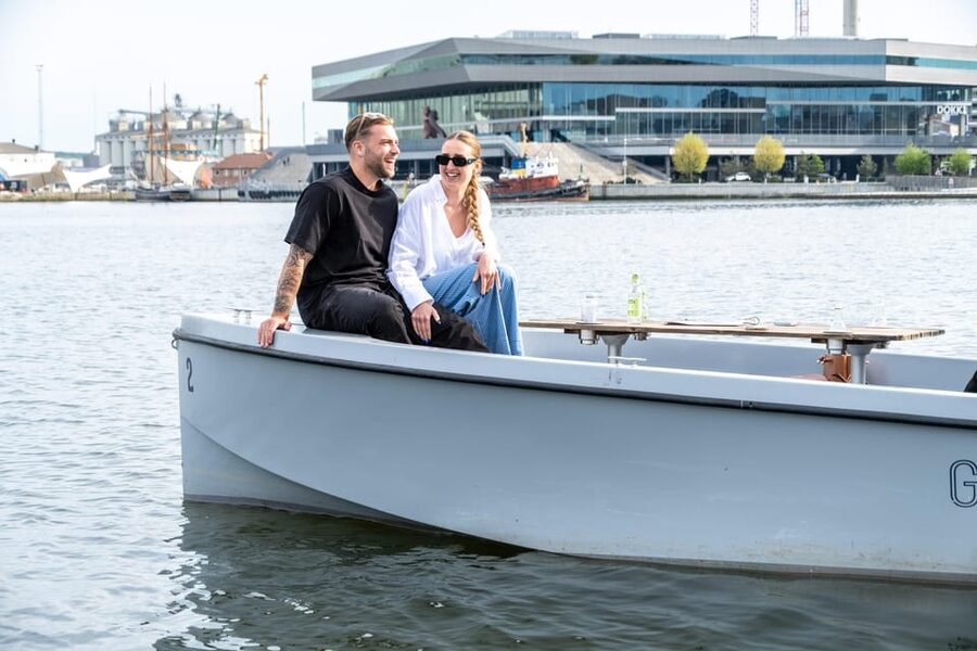 Aarhus: 1 or 1,5 Hour Boat Rental - No License Required - The 15-minute safety briefing