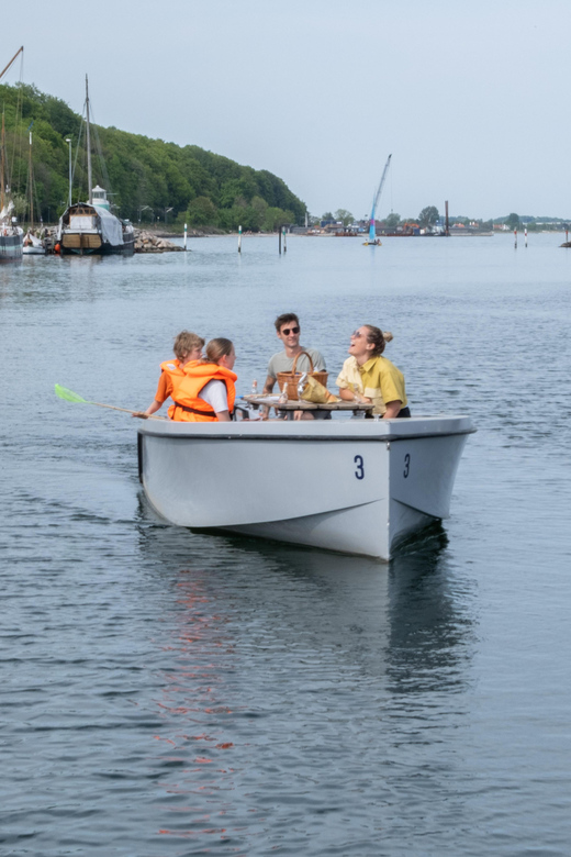 Aarhus: 1 or 1,5 Hour Boat Rental - No License Required - Check-in beside the lighthouse