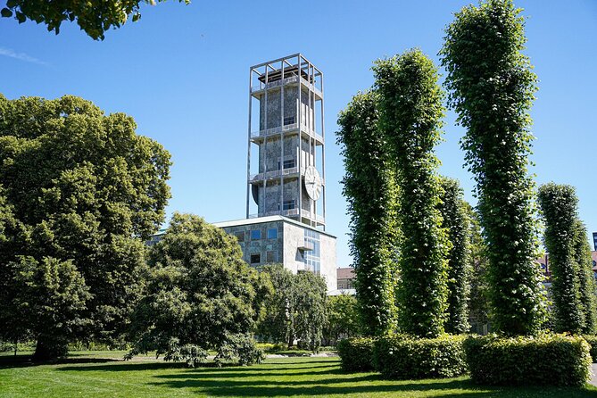 Aarhus City Highlights Private Tour - Dokk1 and the Aarhus River Walk