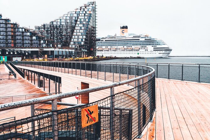 Aarhus Private Walking Tour with a Local - A private introduction to Aarhus
