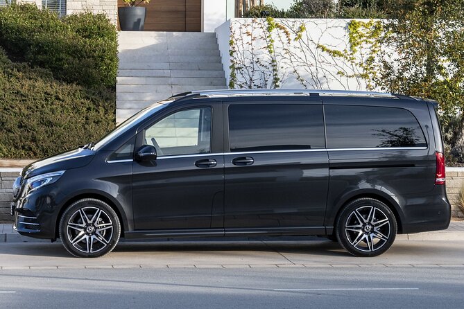 Arrival Transfer: Airport CPH to Copenhagen by Luxury Van - Key points to know before booking