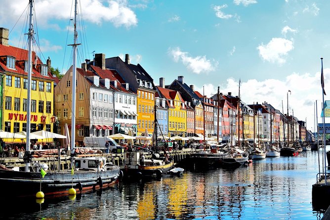 Arrival Transfer: Airport CPH to Copenhagen by Luxury Van - The one-hour waiting rule deserves attention