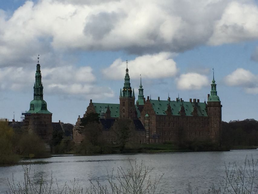 Castles: Kronborg (Hamlet) & Frederiksborg - What the guide adds to the day