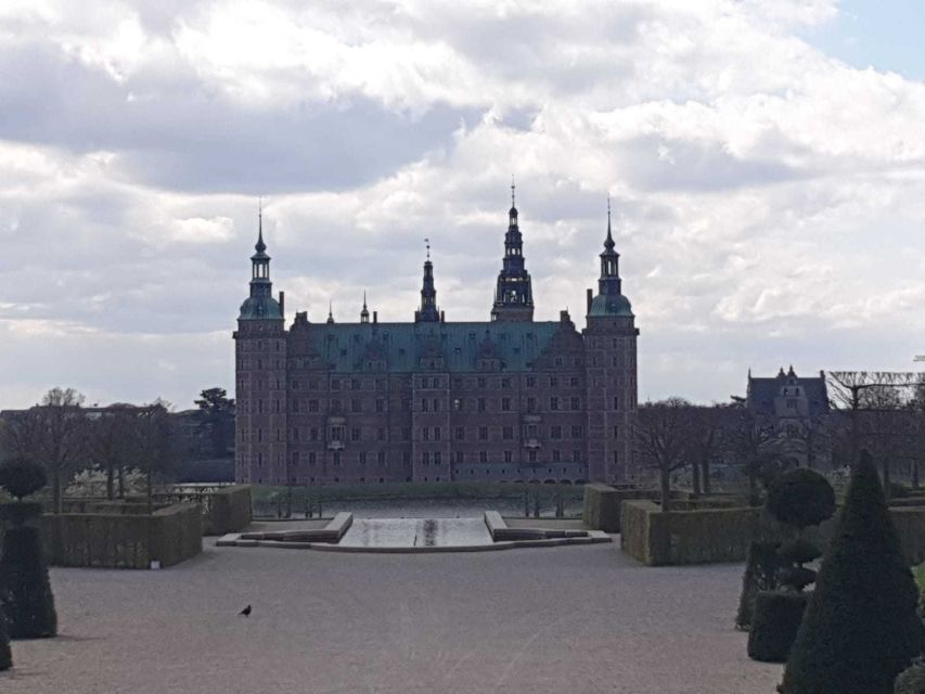 Castles: Kronborg (Hamlet) & Frederiksborg - Starting at 9 a.m. from your Copenhagen hotel