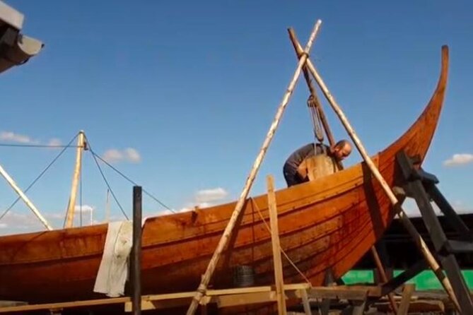 Cathedral ,Viking ships Tour, Palace and Castle (April) - A long day made easier by good guiding