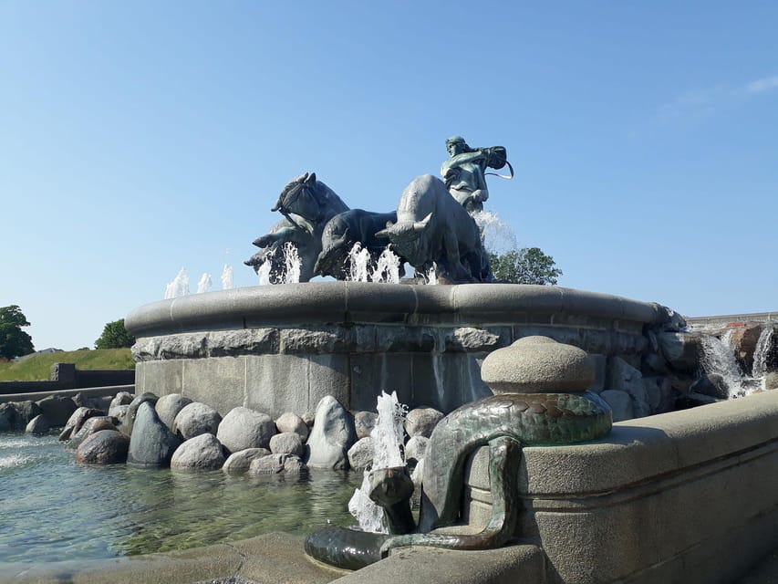 Copenhagen: 2,5-Hour 'Must See' Bike Tour with a Local Guide - Key points to know before you book
