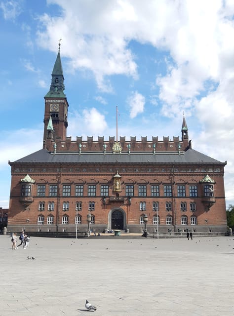 Copenhagen: 2,5-Hour 'Must See' Bike Tour with a Local Guide - Nyboder and Copenhagen’s older residential fabric