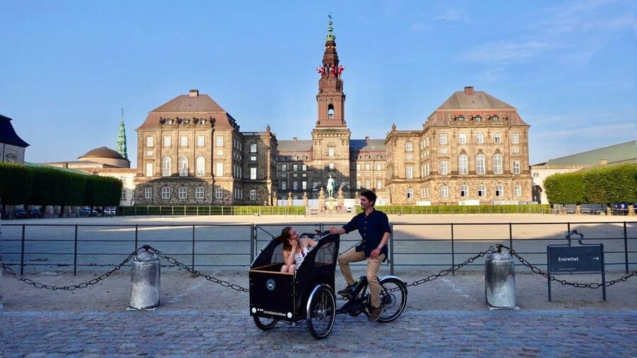 Copenhagen: 3 Hour Extended Grand E-Bike Guided Tour - Opera House, Copenhill, and modern Copenhagen