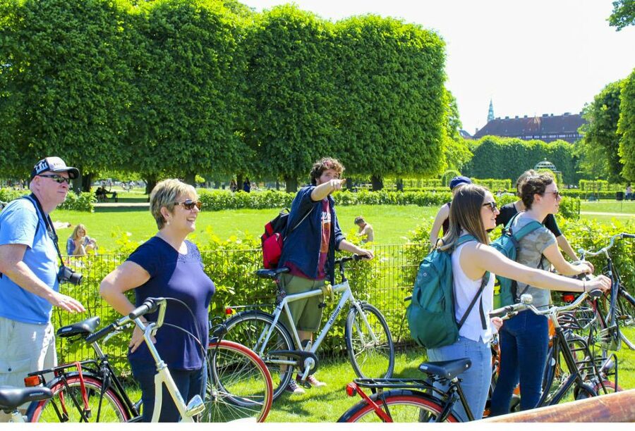 Copenhagen: 3 Hour Private Bike Tour - Rosenborg Castle and the royal past