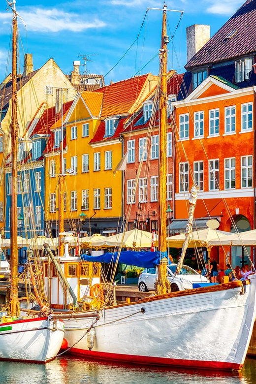 Copenhagen: A guided walk for first-timers in the city - Christiansborg and the story of Danish power