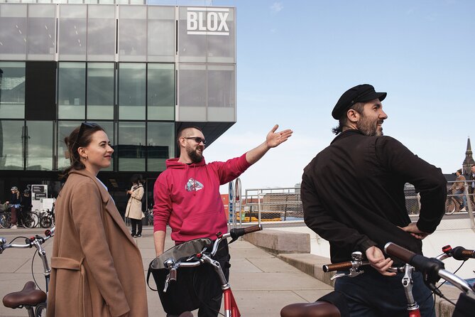 Copenhagen Architecture and Sustainability Tour with local Guide - Harbor swimming at Islands Brygge