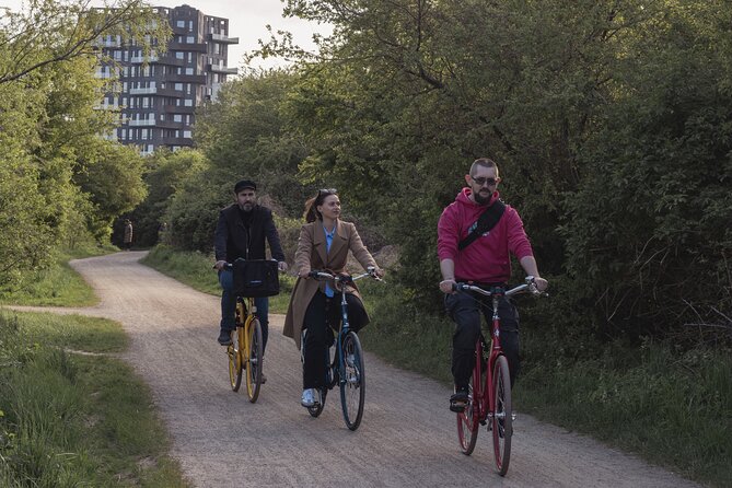 Copenhagen Architecture and Sustainability Tour with local Guide - Cykelslangen and the logic of bike-first streets
