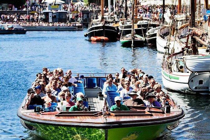 Copenhagen Bus and Boat ticket, Valid 48 Hours - Ved Stranden and the canal boat