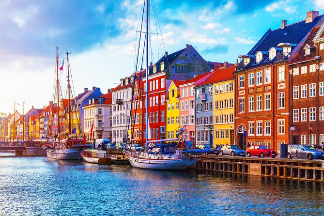 Copenhagen Canal Boat Cruise and City, Nyhavn Walking Tour - From the Round Tower area to colorful Nyhavn