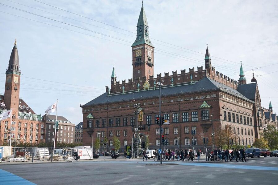 Copenhagen: Canal Boat Cruise & Old Town/Nyhavn Walking Tour - Rosenborg’s King’s Garden on the Four-Hour Route