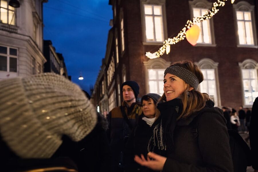Copenhagen: Christmas Walking Tour with Treats and Drinks - Ending at Lavendelstræde’s Taphouse
