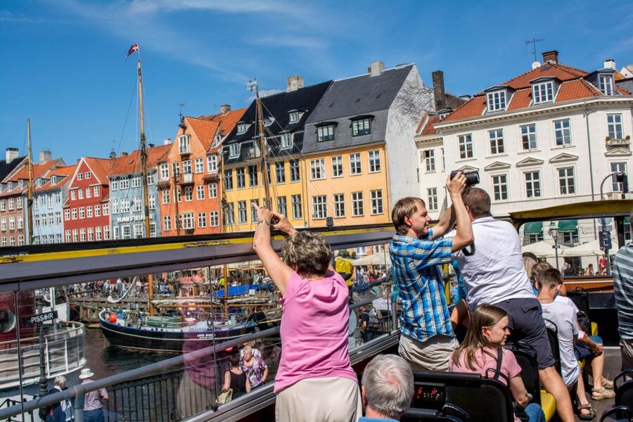 Copenhagen: City Sightseeing Hop-On Hop-Off Bus Tour - Start with the Classic Route and Copenhagen’s Big Sights