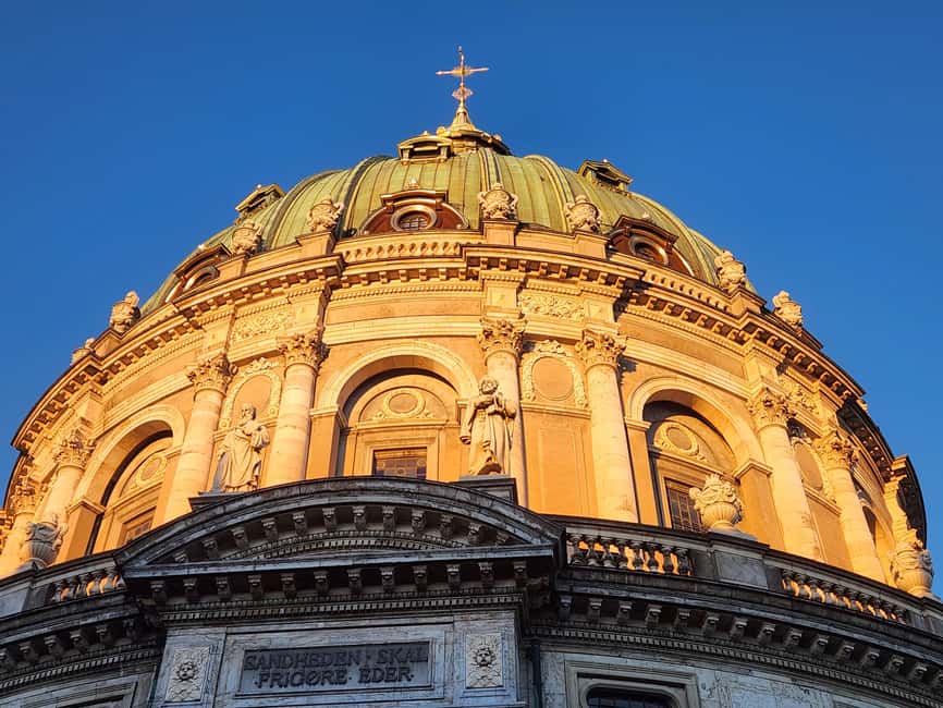 Copenhagen Combo: Walking Tour, Harbor Ferry & Royal Guards - Amalienborg and the Changing of the Guards