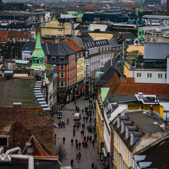 Copenhagen: Express Walk with a Local in 60 minutes - Starting at City Hall for a fast orientation