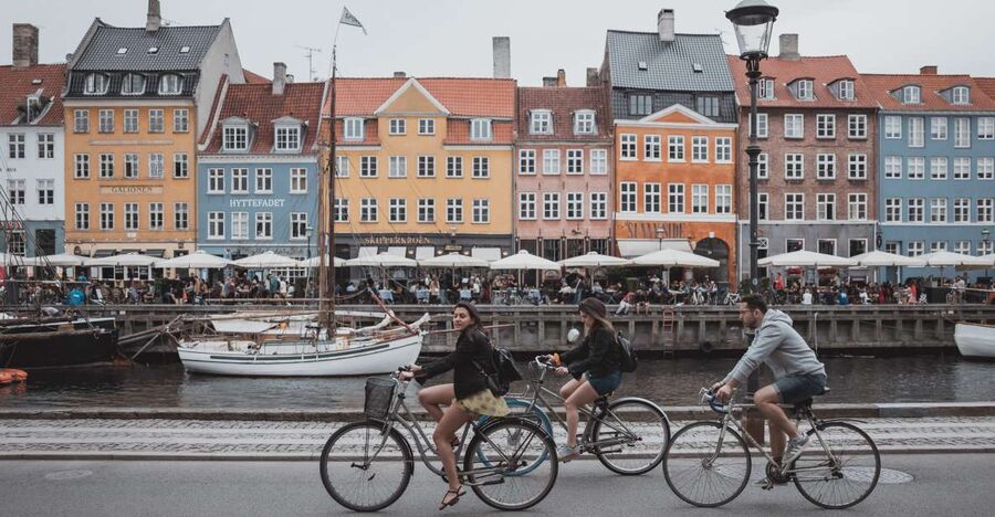 Copenhagen: Express Walk with a Local in 60 minutes - Nyhavn, color, and the waterfront setting