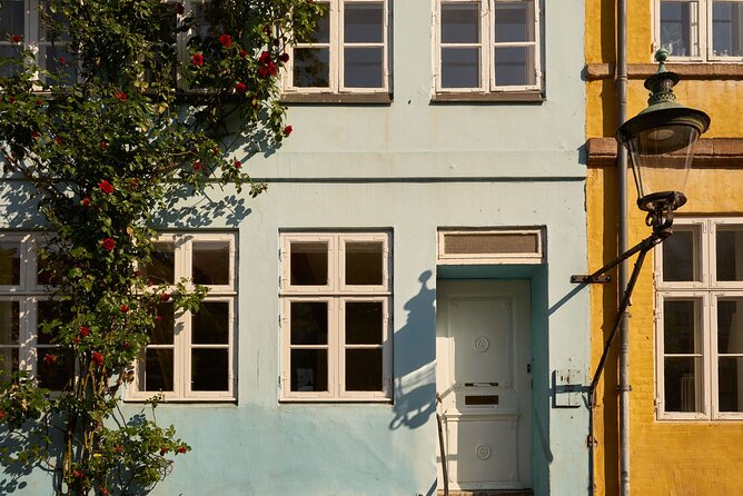 Copenhagen Hidden Gems PhotoWalk tour - Christianshavn & Houseboats - Learning composition instead of collecting snapshots