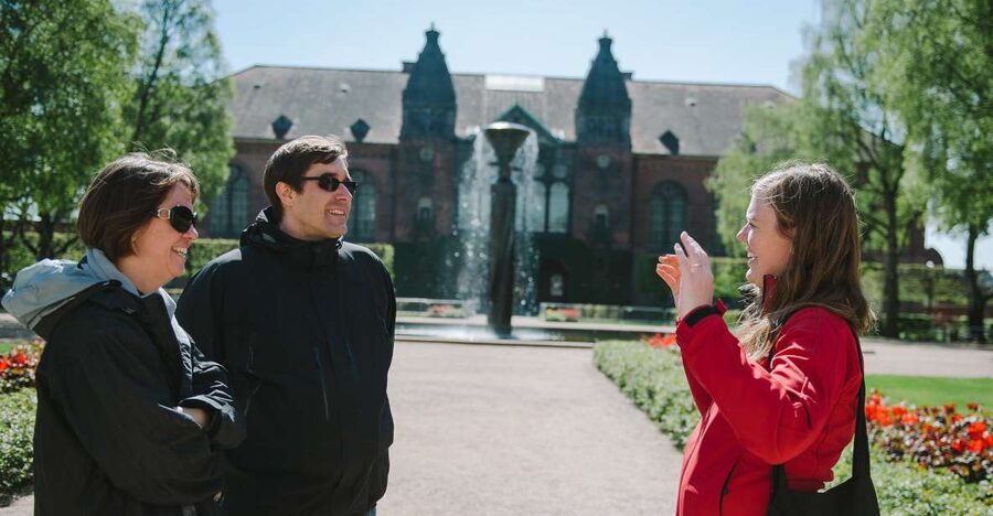Copenhagen: Highlights & Hygge Guided Walking Tour w/ Lunch - Lunch, pastries, and the hygge idea
