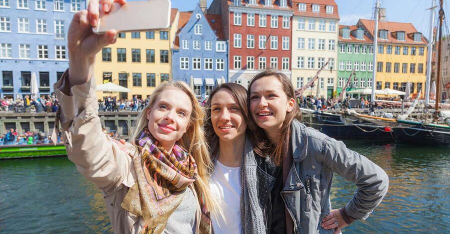 Copenhagen: Highlights & Secrets Private Walking Tour - Rosenborg Castle and the royal gardens