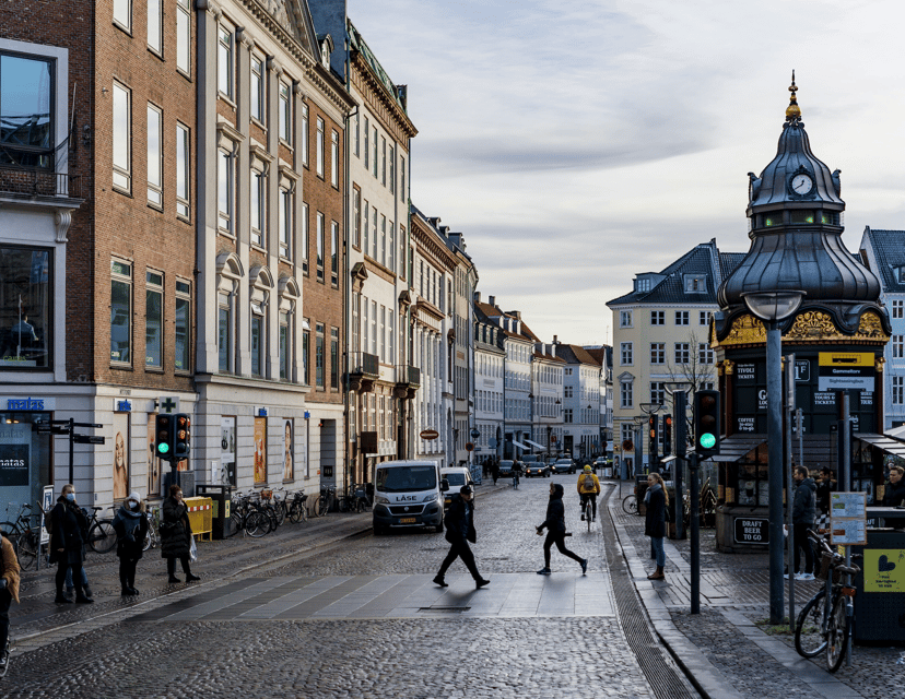Copenhagen: Hygge & Highlights Walking Tour with Local Guide - What the $61 price really buys you