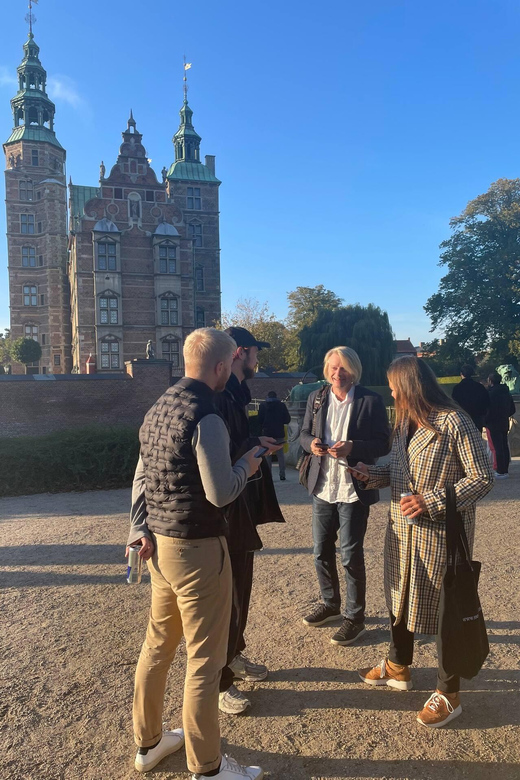 Copenhagen: King's Garden Outdoor Escape Room Game - Starting the case in King’s Garden