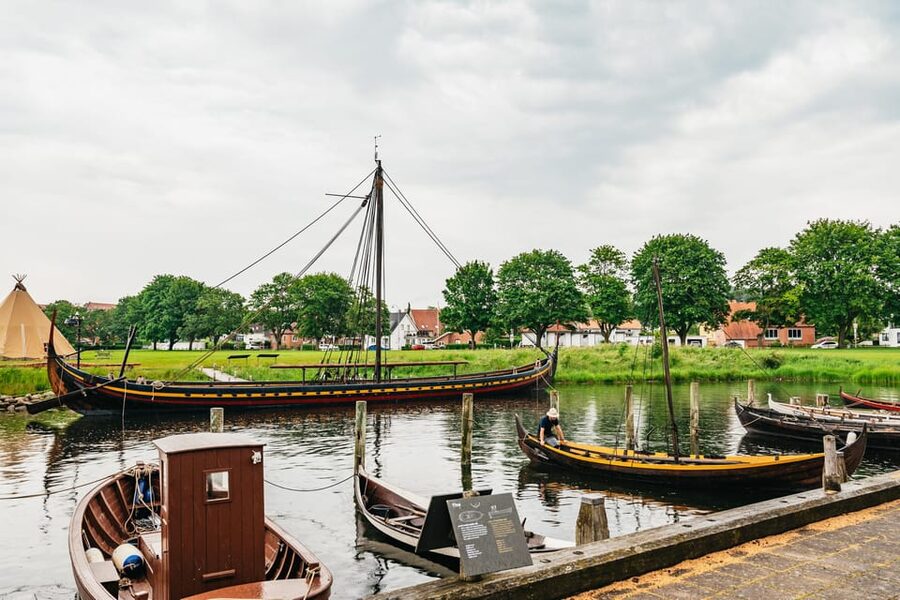 Copenhagen: Kronborg, Frederiksborg Castle and Roskilde Tour - Who should book this tour?