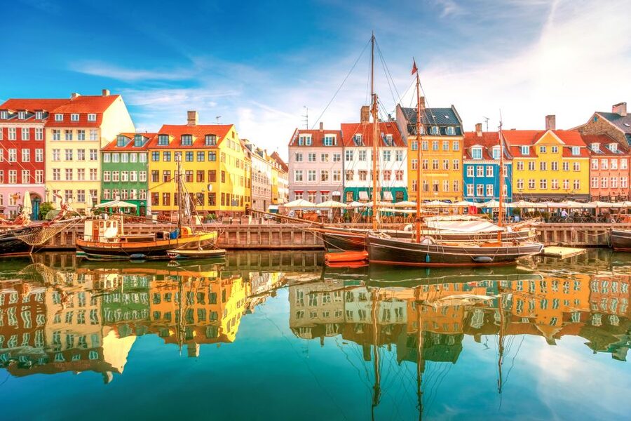 Copenhagen: Private City Walking Tour with Canal Tour Ticket - Walking through Copenhagen’s royal center