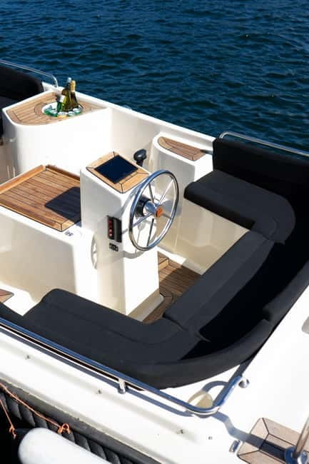 Copenhagen: Private Guided Boat Tour with City Highlights - Why Copenhagen Is Better From a Small Boat
