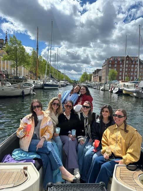 Copenhagen: Private Guided Boat Tour with City Highlights - Trekroner Fort and the Four-Hour Choice