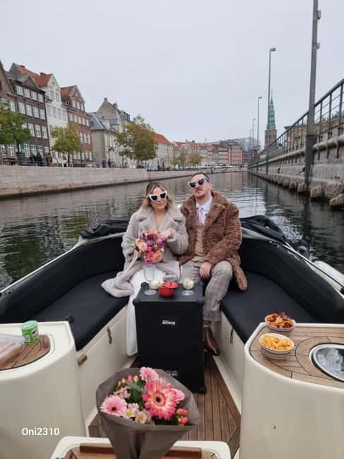 Copenhagen: Private Guided Boat Tour with City Highlights - Meeting Point and What to Bring