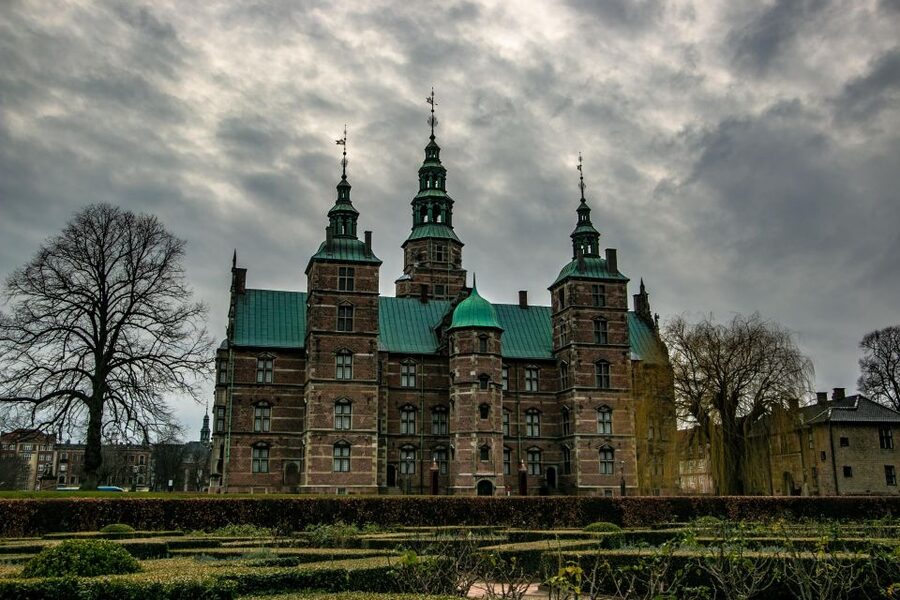 Copenhagen: Private Guided Walking Tour with Hotel Pickup - Food advice without a meal included