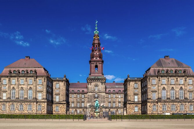 Copenhagen Scavenger Hunt and Highlights Self Guided Audio Tour - Amalienborg Palace and the royal quarter
