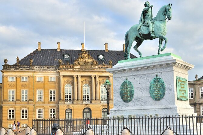 Copenhagen Scavenger Hunt and Highlights Self Guided Audio Tour - City Hall, the Round Tower, and Marble Church