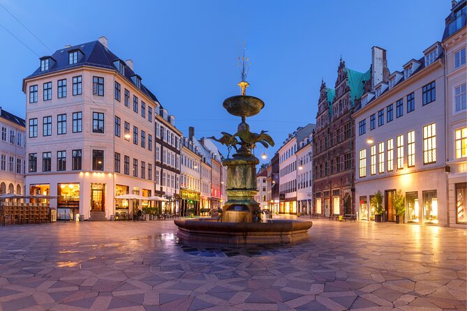 Copenhagen Scavenger Hunt and Highlights Self Guided Audio Tour - Church of Our Lady and the old city center