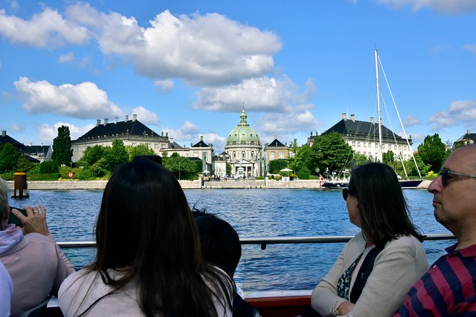 Copenhagen Sightseeing Classic Canal Tour With Live Guide - The Guide and Commentary Matter