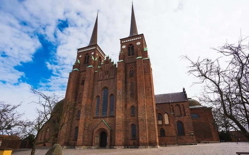 Copenhagen: Tour of Roskilde, the Viking city in Spanish with tickets - The rhythm of the four-hour schedule