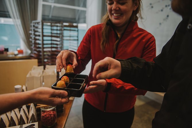 Copenhagen Walking Tour: Highlights and Hygge w/Lunch - Amaliehaven and the walk toward lunch