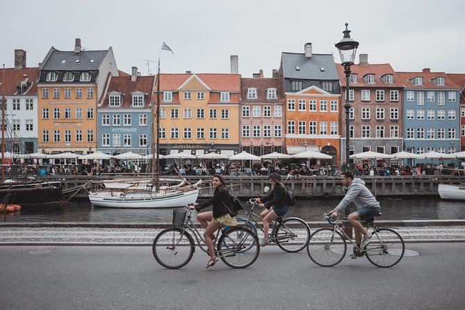 Explore Copenhagen in 60 minutes with a Local - The old stock exchange and its famous spire