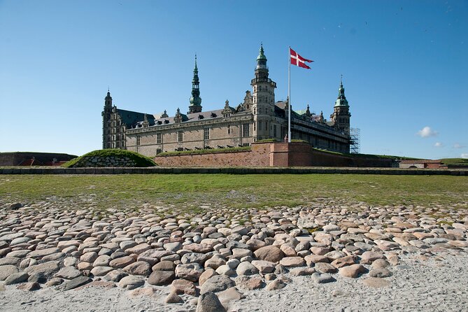 Full-Day Tour; Castle, Palace & Cathedral, Winter(JAN-MAR) - What the guide adds to a long road day