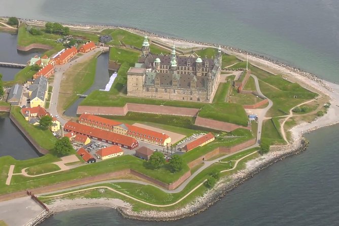 Hamlet and Sweden Tour - Two Countries in one day ! - How much guided information will you get?