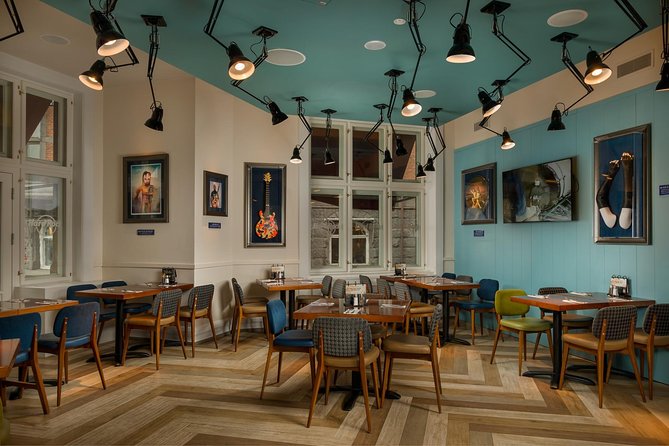 Hard Rock Cafe Copenhagen with Set Menu for Lunch or Dinner - Who will enjoy this two-hour stop