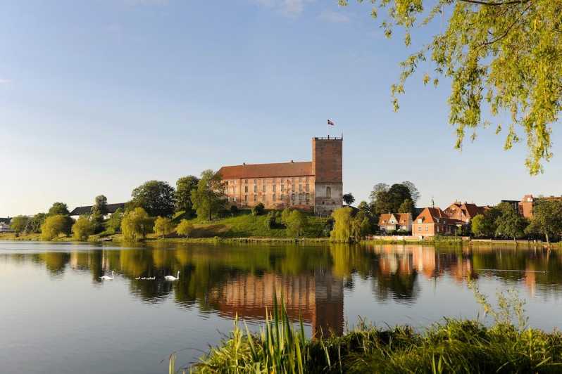 Kolding: Koldinghus Palace Entry Ticket - Exploring the castle walls and royal rooms